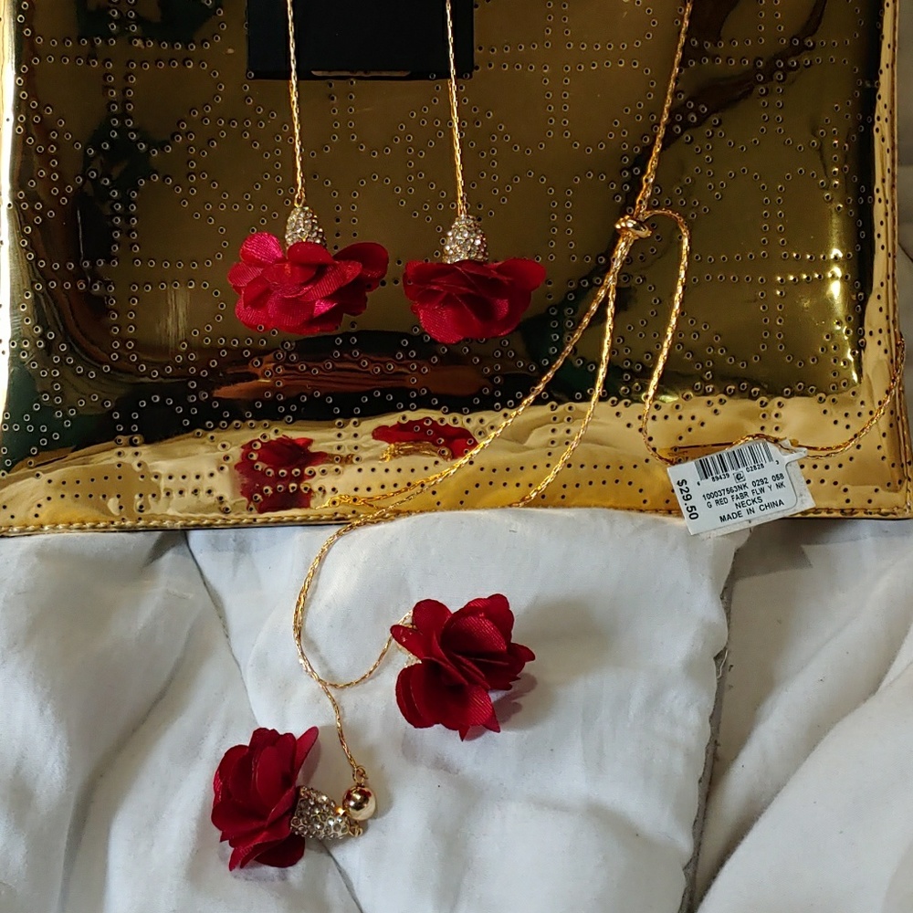Flower Necklace and Earrings